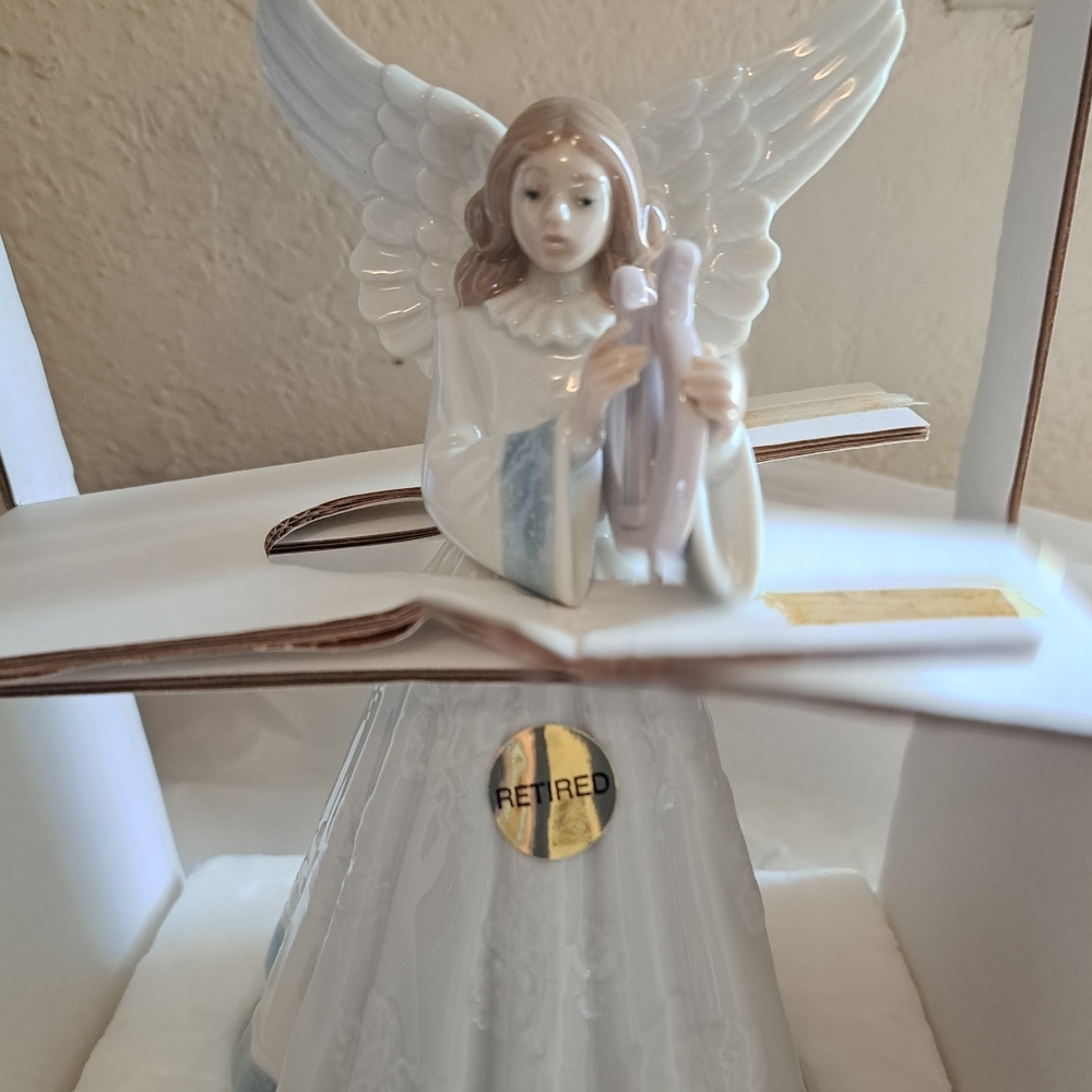 Excellent Lladro Angel Heavenly Harpist 5830 Tree Topper with box